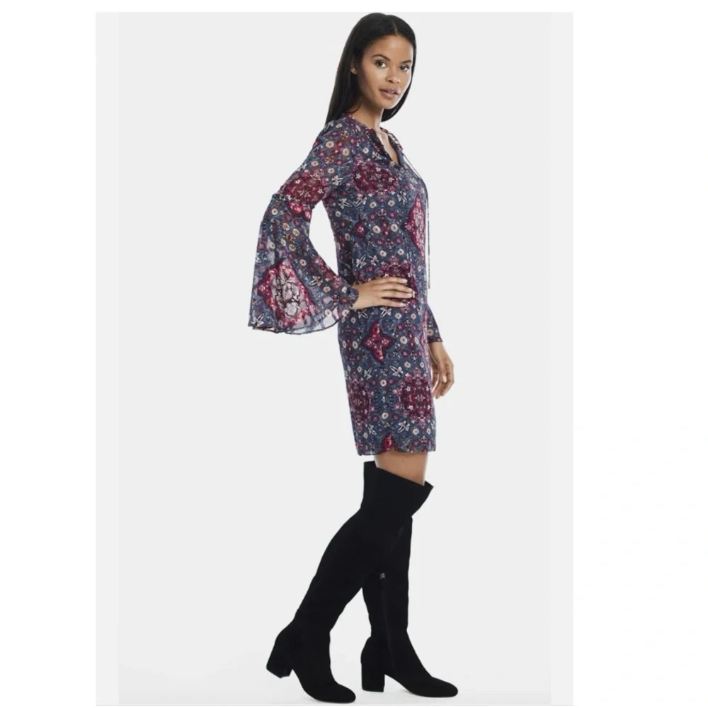 White House Black Market Medallion Floral Shift Dress Bell Sleeves XS Boho - Picture 2 of 14